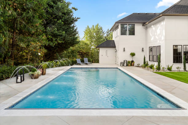 Luxury pool 3